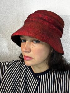 Hat012